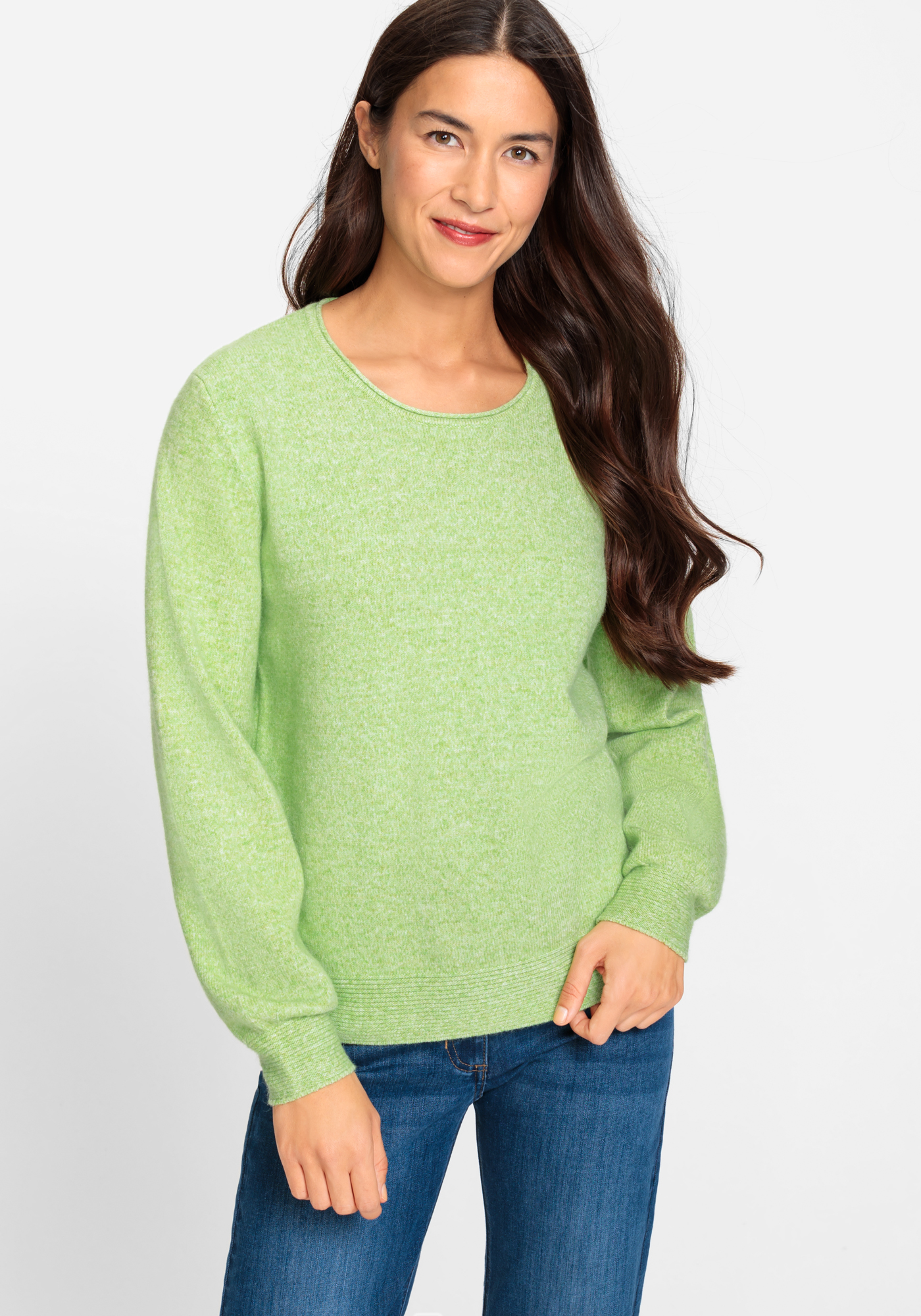 Round neck outlet sweater for ladies