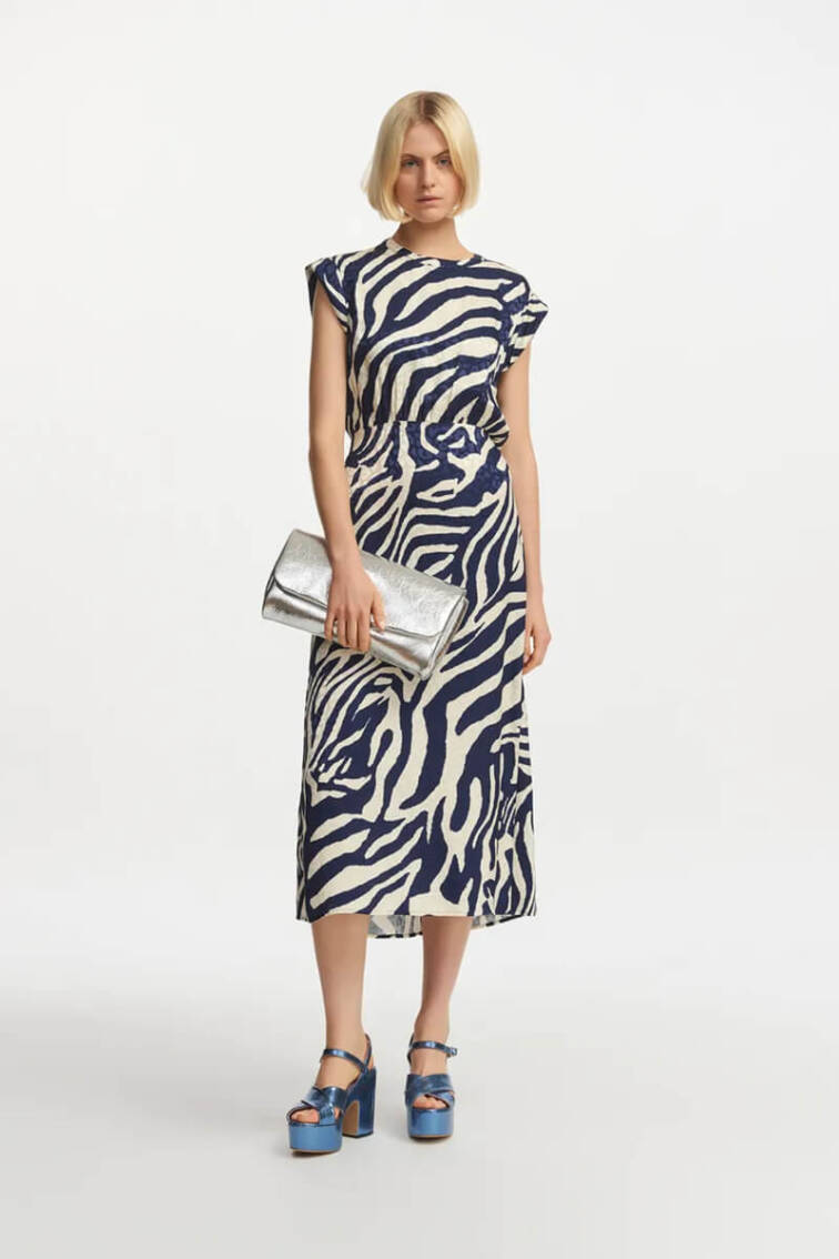 Jane-Young-Wedding-guest-guide-Essentiel-Antwerp-Zebra-Dress