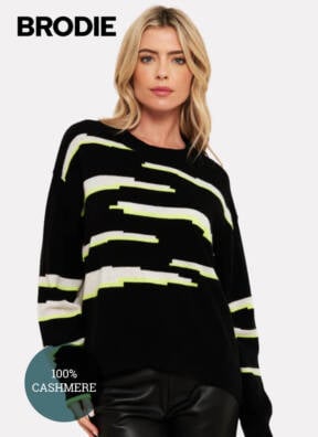 Brodie glitch zebra crew sweater B044